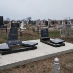 Дикі “розваги” на цвинтарі